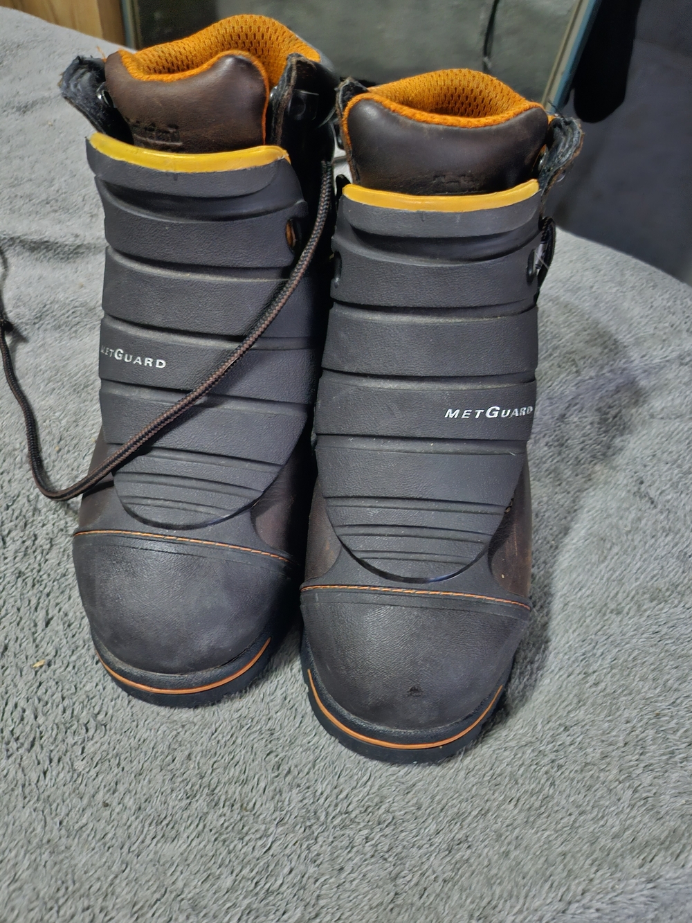 Timberland Black and Orange Steel Toe Boot 5 Mens Womens 6.5 Work Boots